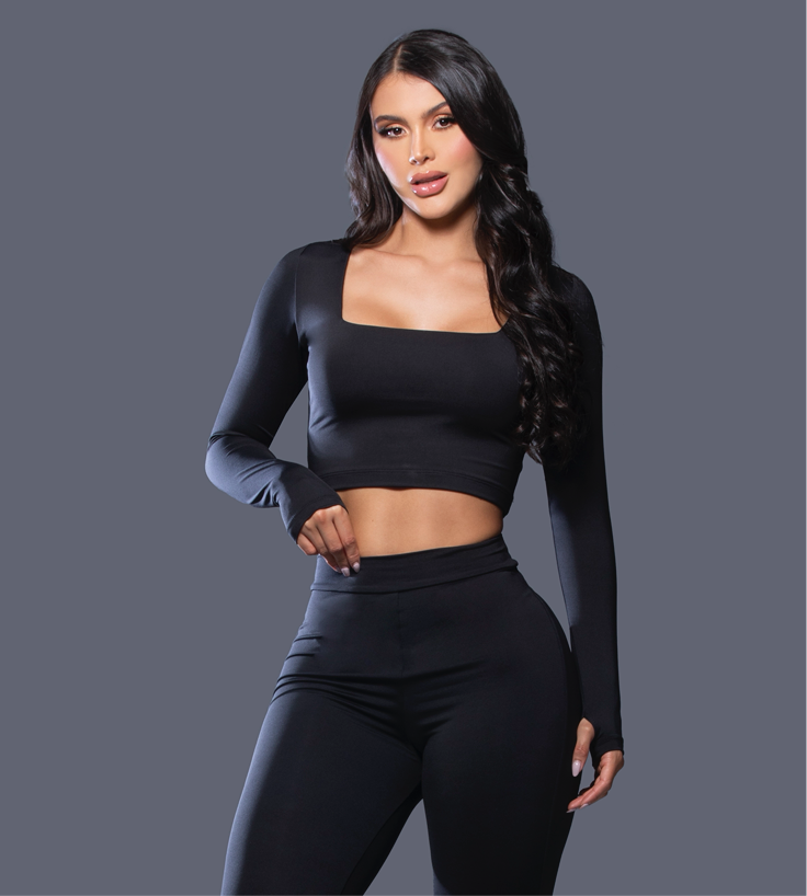 TOP ESCOTE CUADRADO