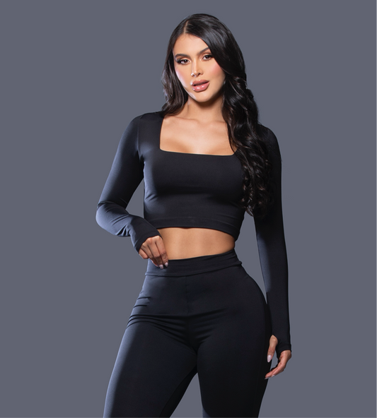 TOP ESCOTE CUADRADO