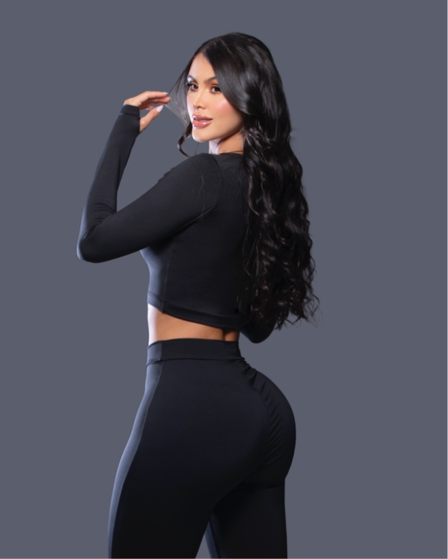 TOP ESCOTE CUADRADO