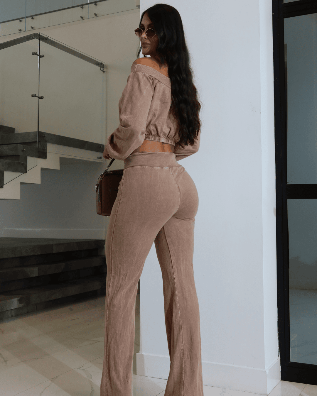 SET BLUSA CORDÓN Y PANTALÓN BOTA AMPLIA